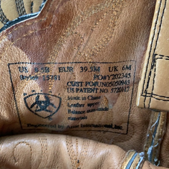 Ariat Women’s cowboy boots size 8 🍀SOLD - Picture 8 of 9